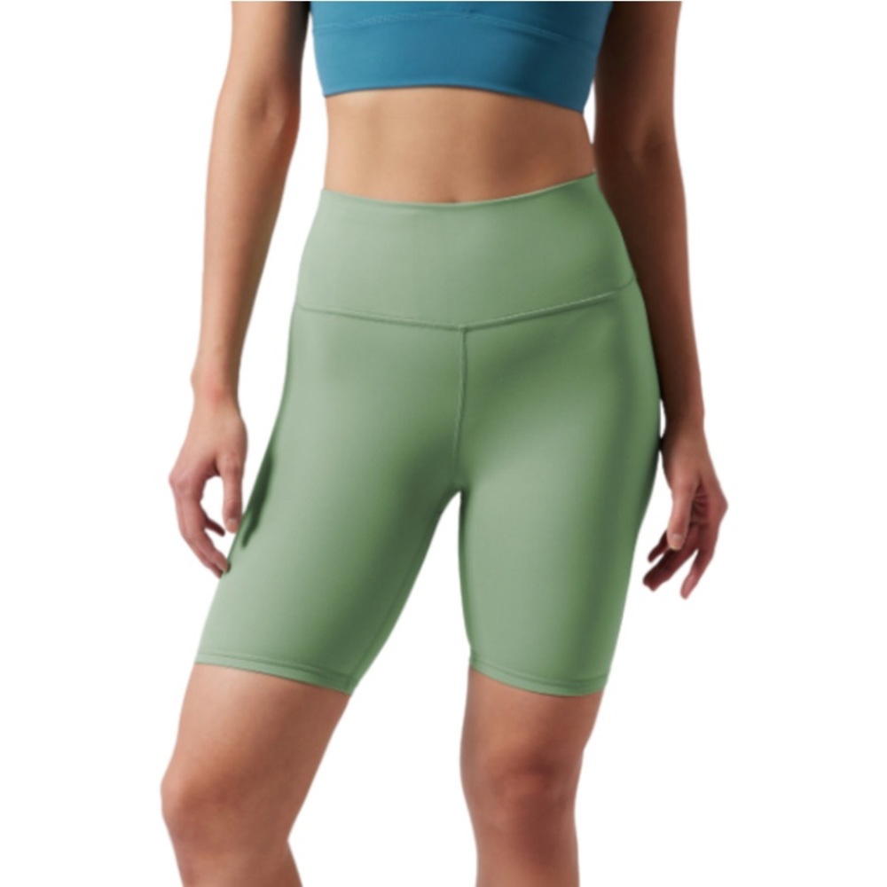 Athleta Transcend 7” Bike Short